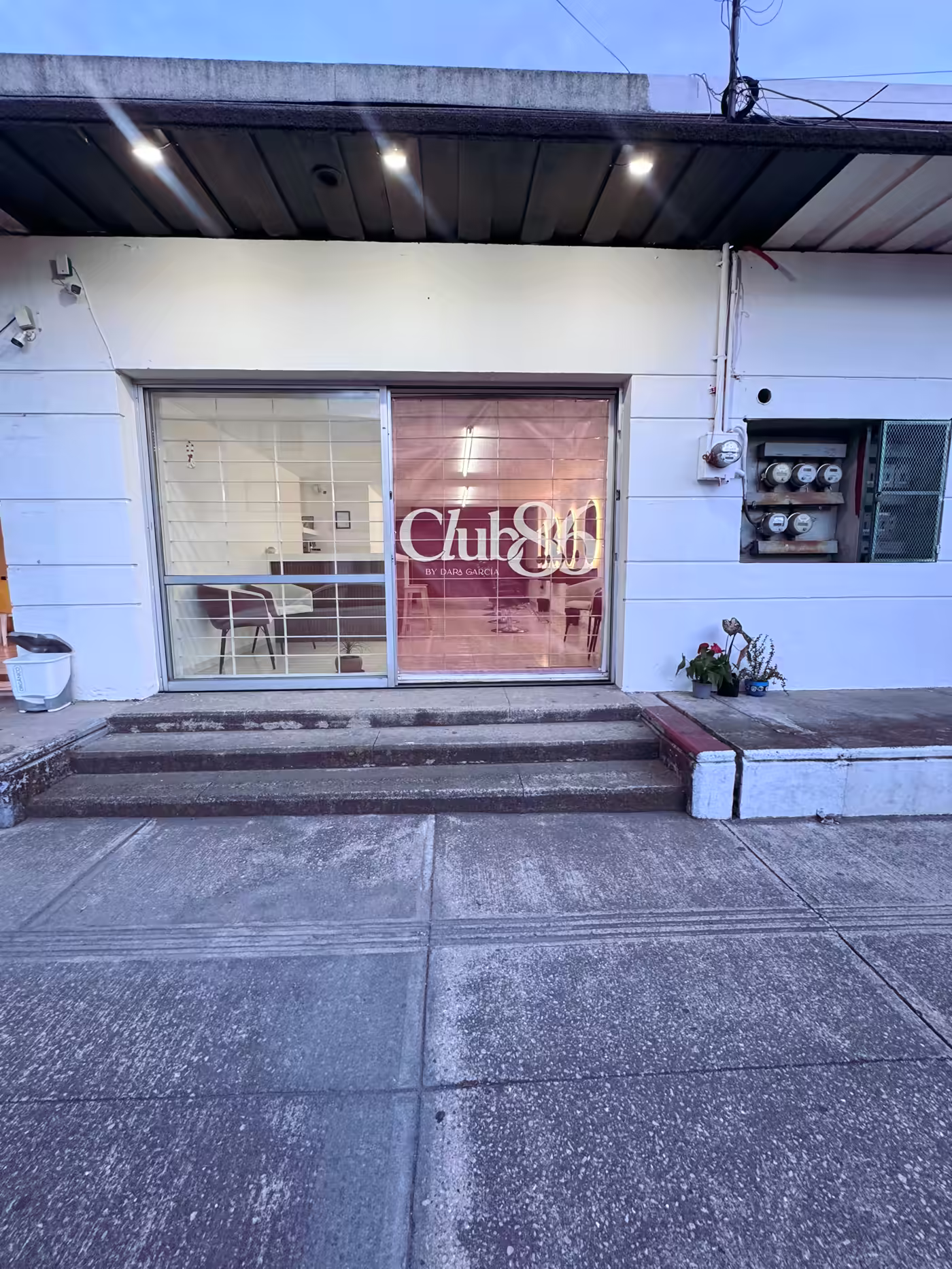 Fachada de Club 86 en Bella Vista, Puebla